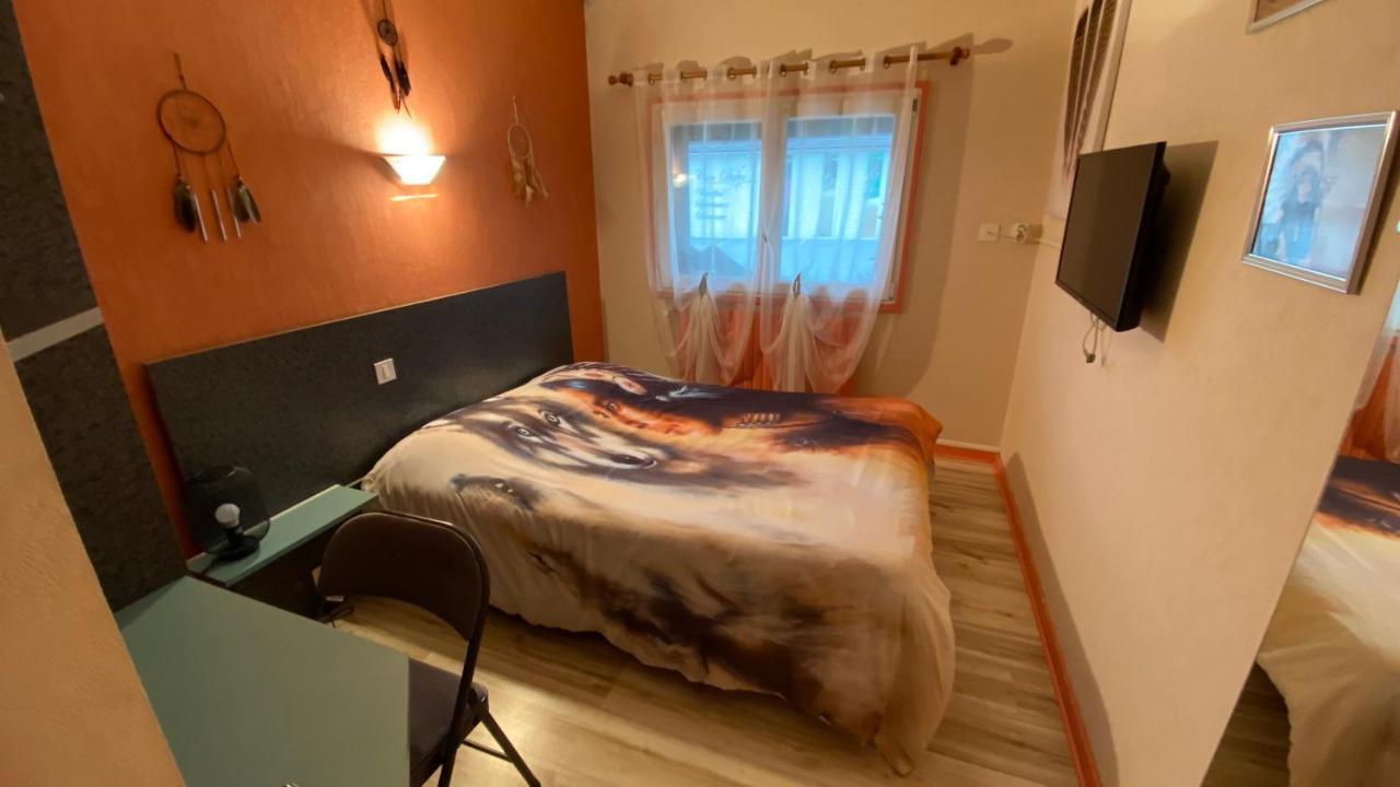 Hotel Le Bambi โบม-เลส์-ดามส์ ภายนอก รูปภาพ